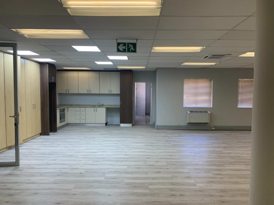 To Let commercial Property for Rent in Pinelands Western Cape
